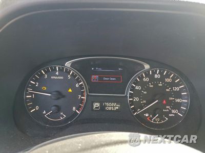 Zdjęcie 9 z 14 samochodu: 2014 NISSAN PATHFINDER S VIN:5N1AR2MN2EC688449 - miniatura