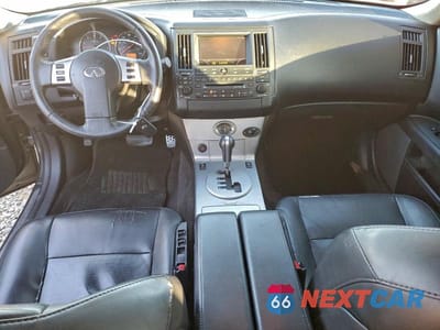 Zdjęcie 8 z 12 samochodu: 2004 INFINITI FX35 VIN:JNRAS08W94X212559 - miniatura