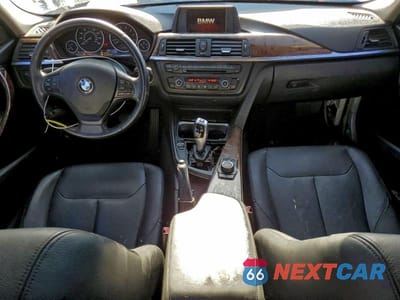 Zdjęcie 8 z 12 samochodu: 2013 BMW 328 I SULEV VIN:WBA3C1G56DNR47187 - miniatura