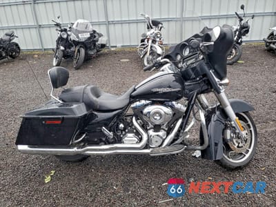 2013 HARLEY-DAVIDSON FLHX STREET GLIDE 1HD1KBM19DB683208 - główne zdjęcie licytacji z USA - miniatura