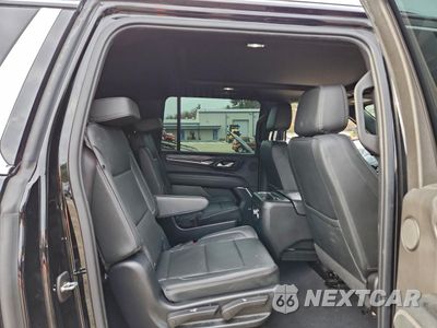 Zdjęcie 11 z 14 samochodu: 2022 GMC YUKON XL DENALI VIN:1GKS2JKL7NR241870 - miniatura