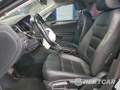 Zdjęcie 7 z 12 samochodu: 2016 VOLKSWAGEN JETTA SE VIN:3VWD67AJXGM382767 - miniatura