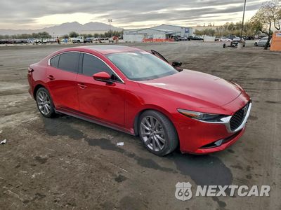 Czwarte zdjęcie samochodu z boku: 2019 MAZDA 3 PREMIUM VIN:3MZBPAEM7KM102883 - miniatura