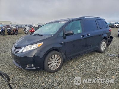 2017 TOYOTA SIENNA XLE 5TDDZ3DC7HS185685 - główne zdjęcie licytacji z USA - miniatura