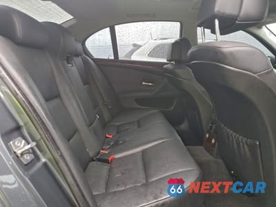 Zdjęcie 10 z 13 samochodu: 2010 BMW 528 XI VIN:WBANV1C56AC443769 - miniatura