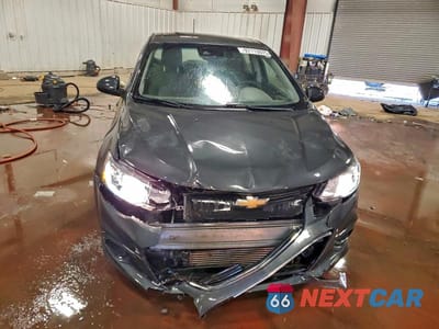 Piąte zdjęcie samochodu w środku: 2020 CHEVROLET SONIC VIN:1G1JG6SB7L4116321 - miniatura