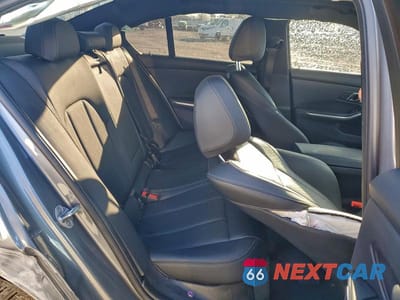 Zdjęcie 10 z 11 samochodu: 2024 BMW 330XI VIN:3MW89FF09R8E83510 - miniatura