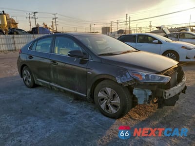 Czwarte zdjęcie samochodu z boku: 2018 HYUNDAI IONIQ SEL VIN:KMHC75LC2JU072125 - miniatura