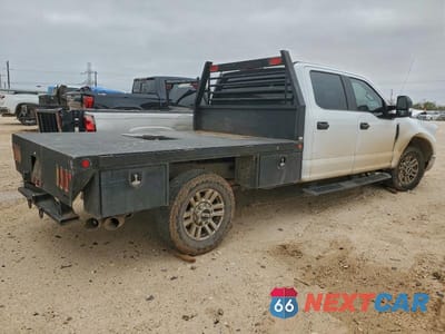 Trzecie zdjęcie samochodu z tyłu: 2018 FORD F250 SUPER DUTY TRUCK CAB AND CHASSIS VIN:1FT7W2AT0JEB39650 - miniatura