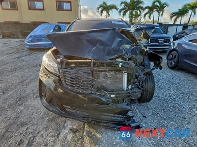 Piąte zdjęcie samochodu w środku: 2020 KIA SORENTO S VIN:5XYPGDA57LG693854 - miniatura