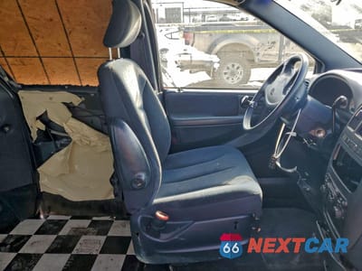 Zdjęcie 7 z 15 samochodu: 2001 DODGE GRAND CARAVAN SPORT VIN:2B4GP44G51R157083 - miniatura