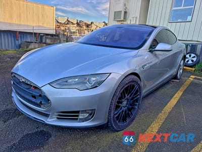 Drugie zdjęcie samochodu z przodu: 2013 TESLA MODEL S VIN:5YJSA1CN1DFP26170 - miniatura