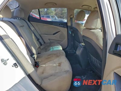 Zdjęcie 10 z 11 samochodu: 2012 KIA OPTIMA LX VIN:KNAGM4A76C5286933 - miniatura