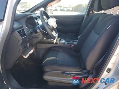 Zdjęcie 7 z 12 samochodu: 2024 NISSAN LEAF S VIN:1N4AZ1BV1RC555727 - miniatura