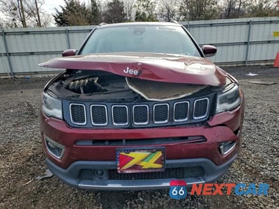 Piąte zdjęcie samochodu w środku: 2021 JEEP COMPASS LIMITED VIN:3C4NJDCB0MT539962 - miniatura