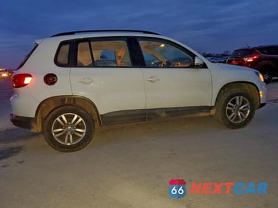 Trzecie zdjęcie samochodu z tyłu: 2017 VOLKSWAGEN TIGUAN S VIN:WVGAV7AX9HK022794 - miniatura