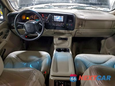 Zdjęcie 8 z 13 samochodu: 2001 GMC YUKON VIN:1GKEK13T11J120076 - miniatura