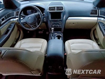 Zdjęcie 8 z 12 samochodu: 2017 FORD EXPLORER XLT VIN:1FM5K7D87HGE08163 - miniatura