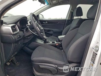 Zdjęcie 7 z 14 samochodu: 2019 KIA SORENTO BASE VIN:5XYPG4A31KG511465 - miniatura
