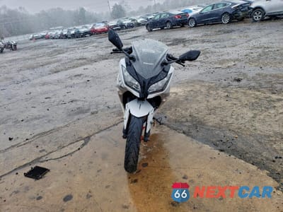 Drugie zdjęcie samochodu z przodu: 2017 KAWASAKI EX300 B VIN:JKAEX8B19HDA35742 - miniatura