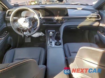 Zdjęcie 8 z 13 samochodu: 2025 TOYOTA CROWN SIGNIA XLE VIN:JTDACAAJ1S3003550 - miniatura