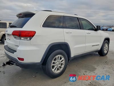 Trzecie zdjęcie samochodu z tyłu: 2019 JEEP GRAND CHEROKEE LAREDO VIN:1C4RJEAG9KC832600 - miniatura
