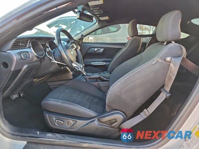 Zdjęcie 7 z 11 samochodu: 2016 FORD MUSTANG VIN:1FA6P8TH6G5268415 - miniatura