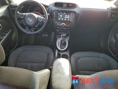 Zdjęcie 8 z 12 samochodu: 2018 KIA SOUL + VIN:KNDJP3A51J7520633 - miniatura