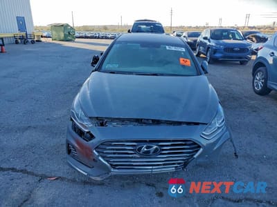 Piąte zdjęcie samochodu w środku: 2019 HYUNDAI SONATA HYBRID VIN:KMHE24L39KA093980 - miniatura