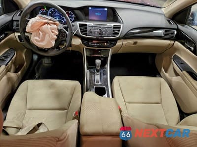 Zdjęcie 8 z 13 samochodu: 2017 HONDA ACCORD LX VIN:1HGCR2F35HA187324 - miniatura