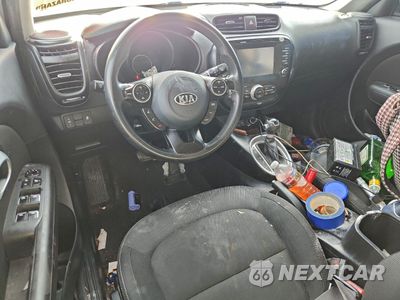 Zdjęcie 8 z 12 samochodu: 2018 KIA SOUL + VIN:KNDJP3A53J7561247 - miniatura