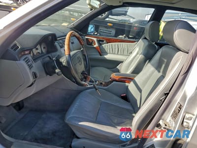 Zdjęcie 7 z 12 samochodu: 1997 MERCEDES-BENZ E 320 VIN:WDBJF55F2VA437656 - miniatura