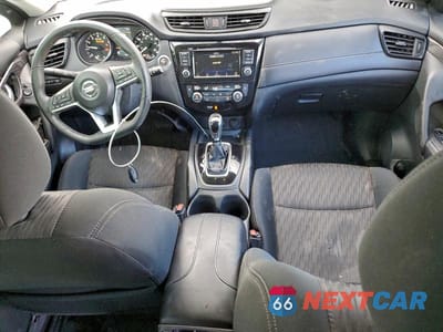 Zdjęcie 8 z 13 samochodu: 2018 NISSAN ROGUE S VIN:5N1AT2MV1JC806602 - miniatura