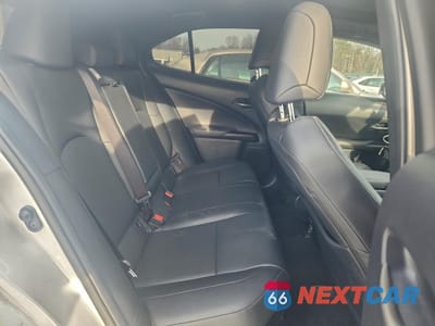 Zdjęcie 10 z 13 samochodu: 2020 LEXUS UX 250H VIN:JTHL9JBH3L2031584 - miniatura