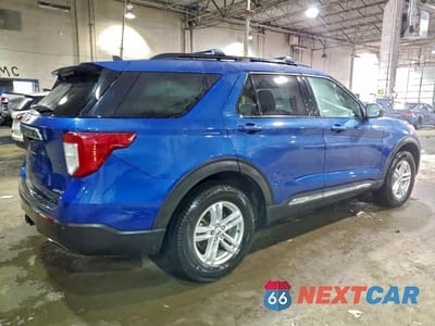 Trzecie zdjęcie samochodu z tyłu: 2022 FORD EXPLORER XLT VIN:1FMSK8DH5NGA88698 - miniatura