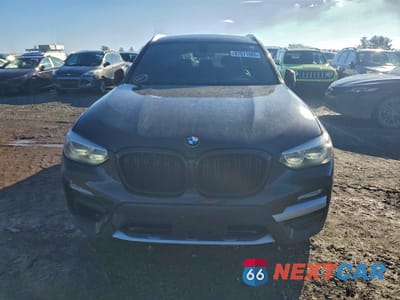 Piąte zdjęcie samochodu w środku: 2018 BMW X3 XDRIVE30I VIN:5UXTR9C58JLD63503 - miniatura