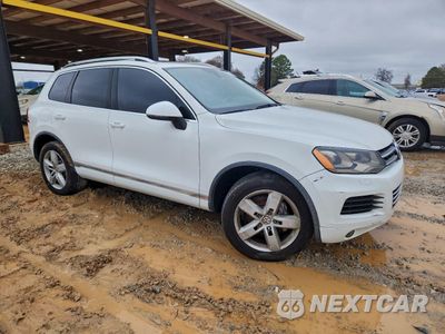Czwarte zdjęcie samochodu z boku: 2012 VOLKSWAGEN TOUAREG V6 TDI VIN:WVGEK9BP2CD010729 - miniatura