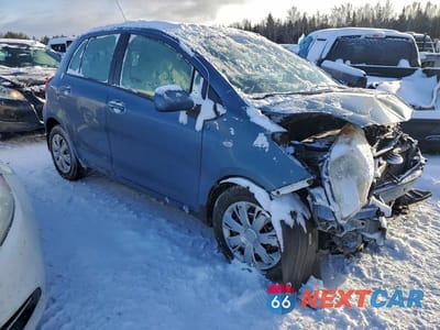 Czwarte zdjęcie samochodu z boku: 2010 TOYOTA YARIS VIN:JTDKT4K39A5319707 - miniatura