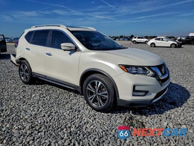 Czwarte zdjęcie samochodu z boku: 2018 NISSAN ROGUE S VIN:5N1AT2MT0JC815094 - miniatura