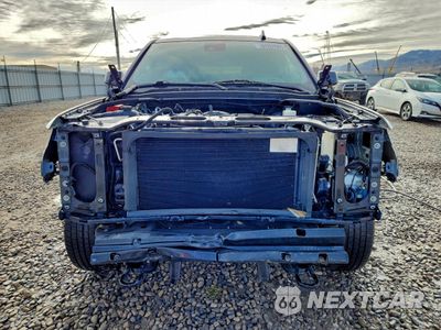 Piąte zdjęcie samochodu w środku: 2019 CHEVROLET SUBURBAN K1500 LT VIN:1GNSKHKC6KR309812 - miniatura