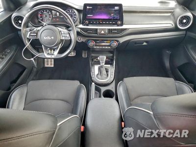 Zdjęcie 8 z 13 samochodu: 2022 KIA FORTE GT LINE VIN:3KPF54AD5NE437740 - miniatura