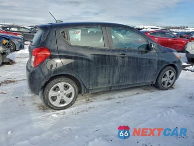 Trzecie zdjęcie samochodu z tyłu: 2022 CHEVROLET SPARK LS VIN:KL8CB6SAXNC026345 - miniatura