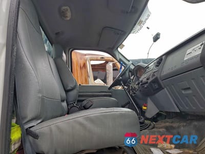 Piąte zdjęcie samochodu w środku: 2015 FORD F750 SUPER DUTY VIN:3FRXF7FC1FV727092 - miniatura