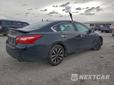 Trzecie zdjęcie samochodu z tyłu: 2017 NISSAN ALTIMA 2.5 VIN:1N4AL3AP8HC287905 - miniatura