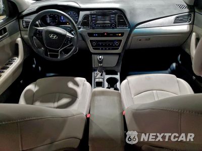 Zdjęcie 8 z 15 samochodu: 2017 HYUNDAI SONATA SE VIN:5NPE24AFXHH594038 - miniatura