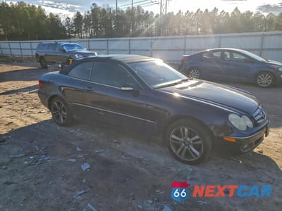 Czwarte zdjęcie samochodu z boku: 2007 MERCEDES-BENZ CLK 350 VIN:WDBTK56F07T081198 - miniatura