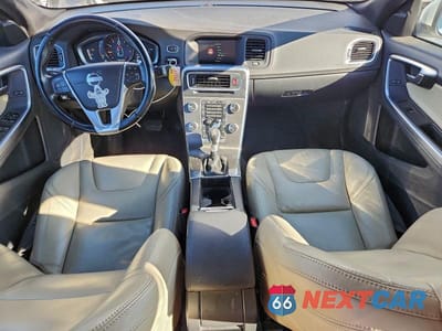 Zdjęcie 8 z 12 samochodu: 2015 VOLVO S60 PREMIER VIN:YV126MFK4F2357146 - miniatura