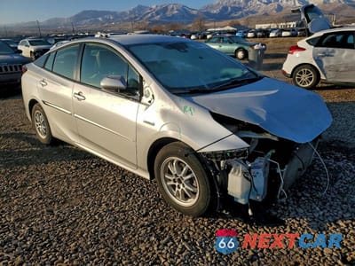 Czwarte zdjęcie samochodu z boku: 2019 TOYOTA PRIUS VIN:JTDKARFU2K3079337 - miniatura