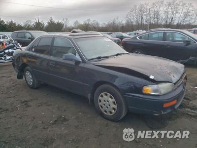 Czwarte zdjęcie samochodu z boku: 1996 TOYOTA CAMRY DX VIN:4T1BG12K9TU822863 - miniatura