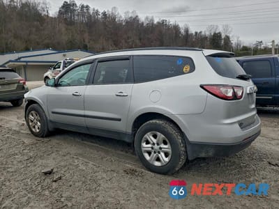 Drugie zdjęcie samochodu z przodu: 2015 CHEVROLET TRAVERSE LS VIN:1GNKVFKD6FJ170614 - miniatura